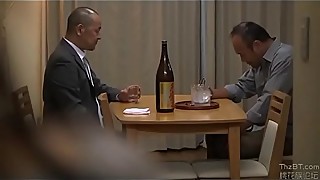 Japanese wife forced next drunk husband (Full: bit.ly/2CI0gzk)